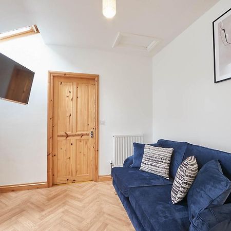 Host & Stay - Little Treasure Whitby Esterno foto